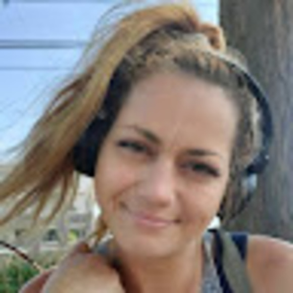 Meet your Posher, Sarah-elise - Picture 1 of 1